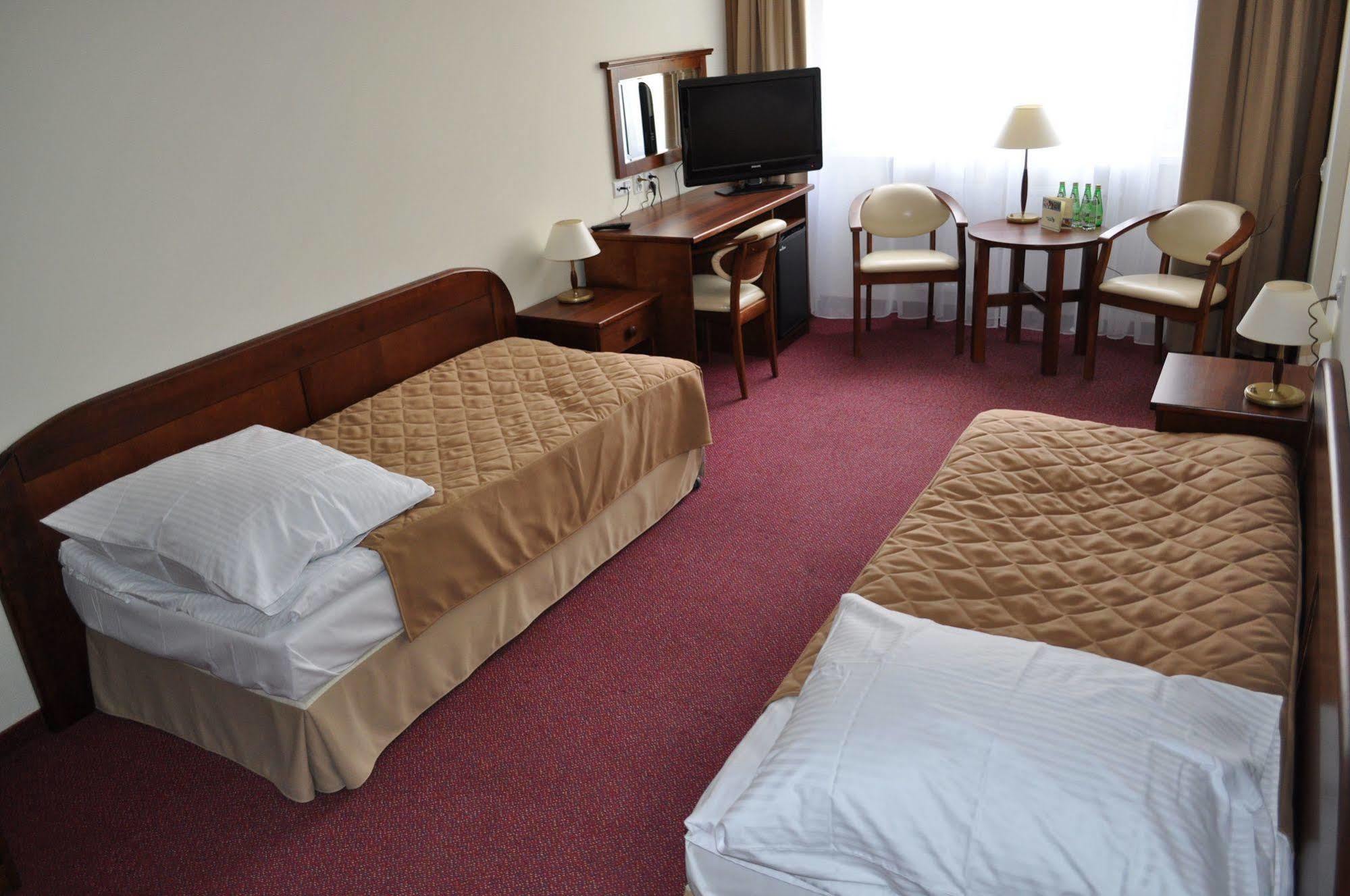 Hotel Zawisza Бидгошч Екстериор снимка